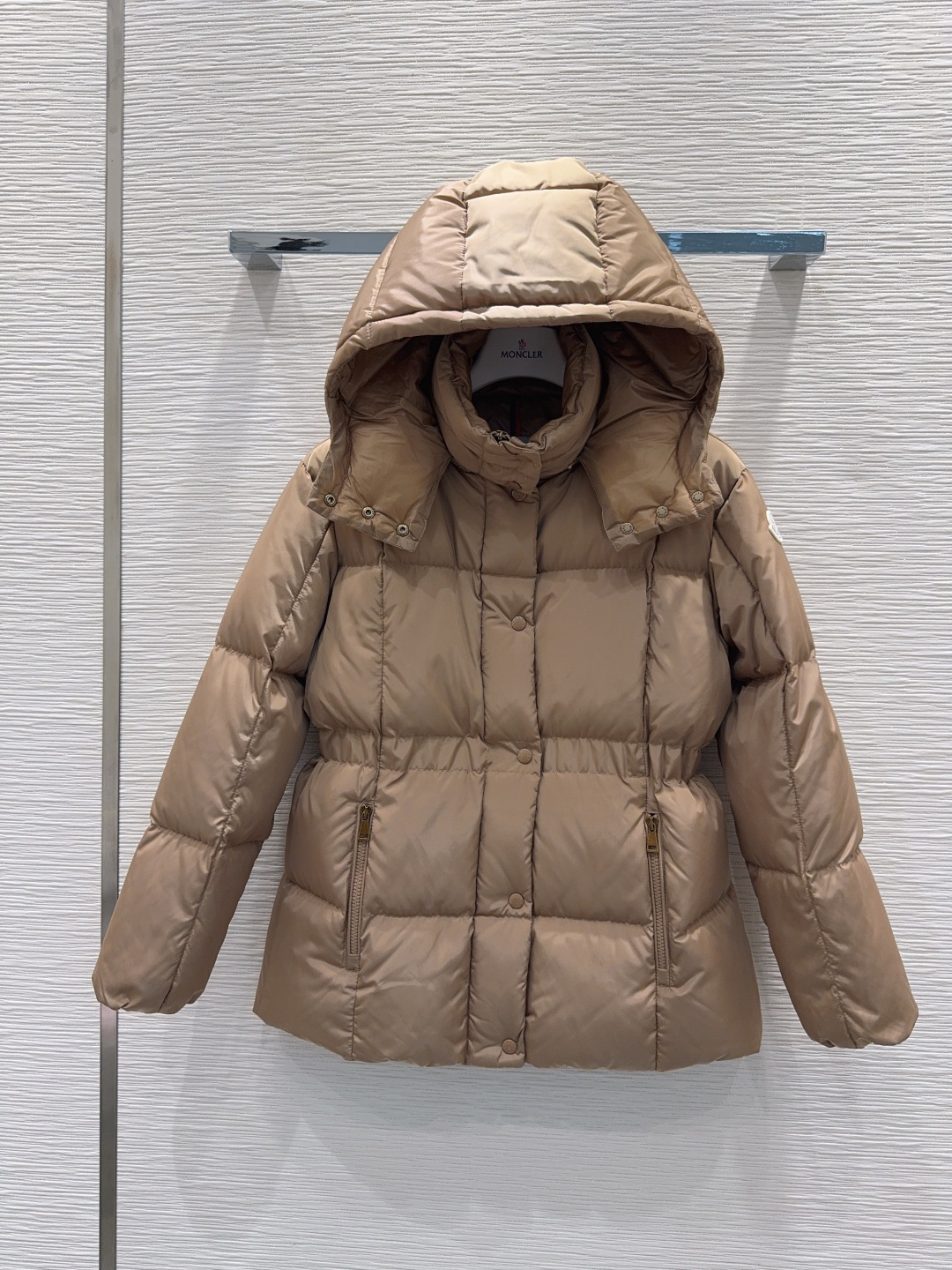 🛍️Moncle*👑2025FW新款羽绒外套 【鹅绒】 整体保暖效果拉满，独特设计款羽绒服 休闲时尚，经