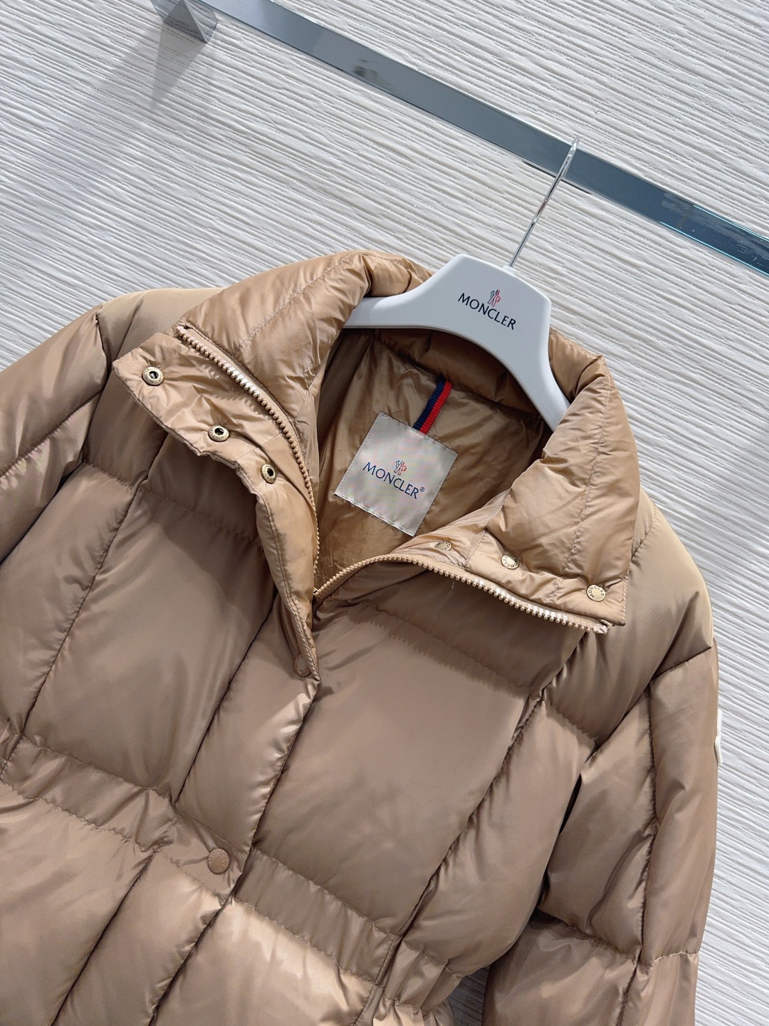 🛍️Moncle*👑2025FW新款羽绒外套 【鹅绒】 整体保暖效果拉满，独特设计款羽绒服 休闲时尚，经