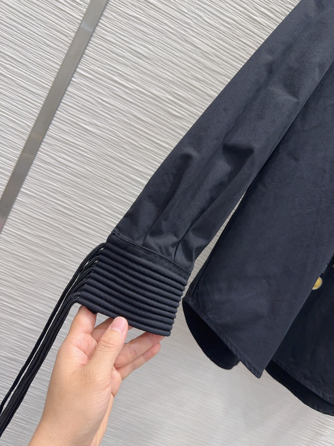 🛍️ Schiapare*lli 👑2025FW新款衬衣 低调奢华立体剪裁 精简线条感设计 高贵典雅又尽