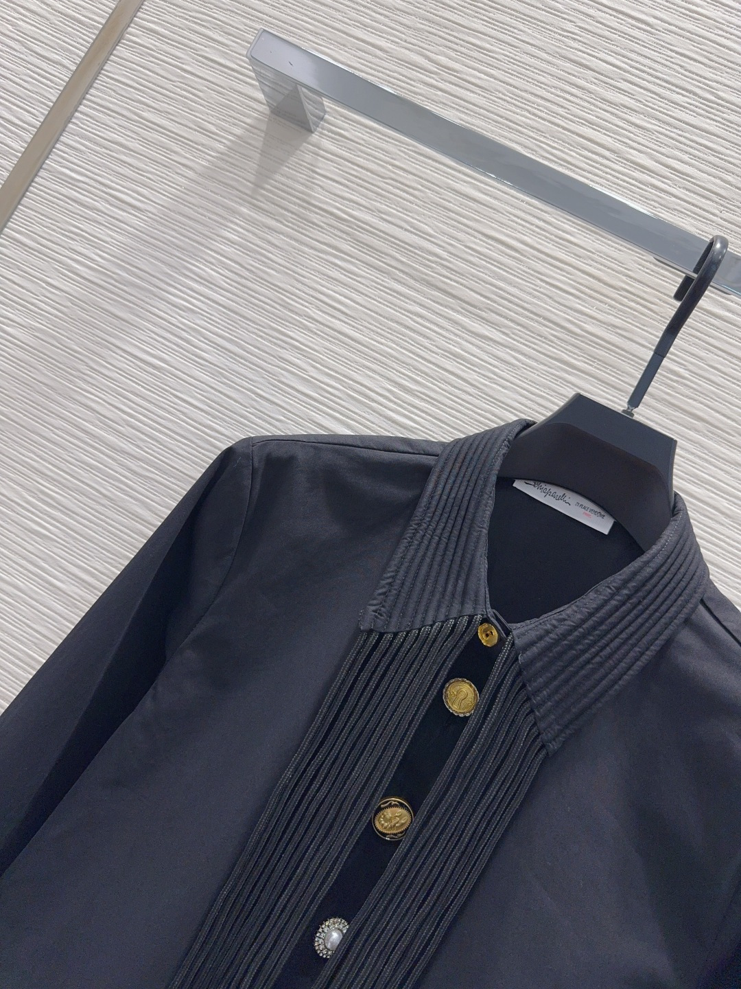 🛍️ Schiapare*lli 👑2025FW新款衬衣 低调奢华立体剪裁 精简线条感设计 高贵典雅又尽