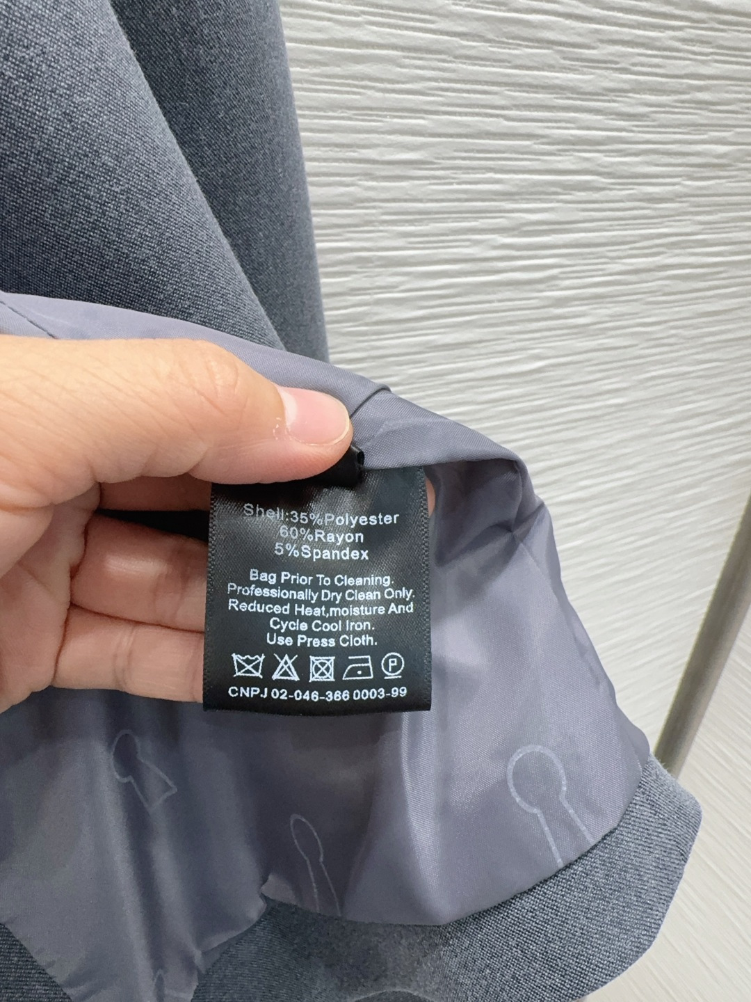 🛍️ Schiapare*lli 👑2025FW新款 简洁大气的西装外套 非常高级的进口质地 仔细看细节