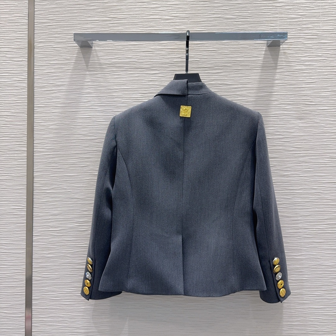 🛍️ Schiapare*lli 👑2025FW新款 简洁大气的西装外套 非常高级的进口质地 仔细看细节