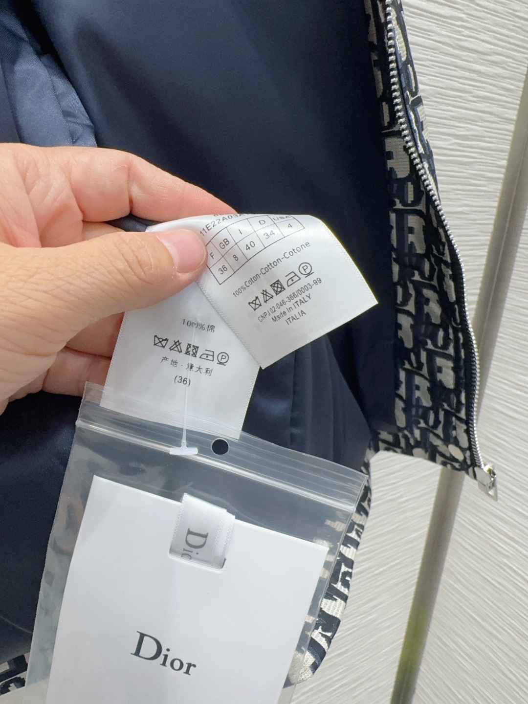 🛍️ Christian Dio* 👑2025FW新款夹棉外套 提花面料 经典又有型 各种都能完美驾驭～