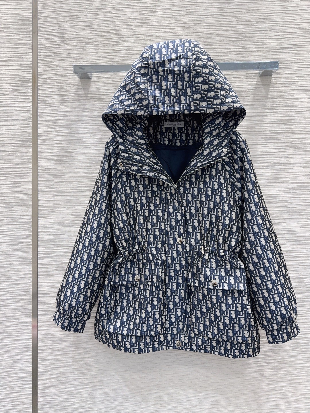 🛍️ Christian Dio* 👑2025FW新款夹棉外套 提花面料 经典又有型 各种都能完美驾驭～