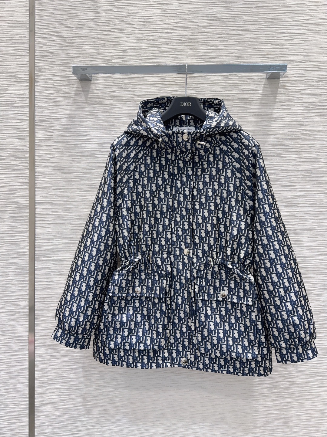🛍️ Christian Dio* 👑2025FW新款夹棉外套 提花面料 经典又有型 各种都能完美驾驭～