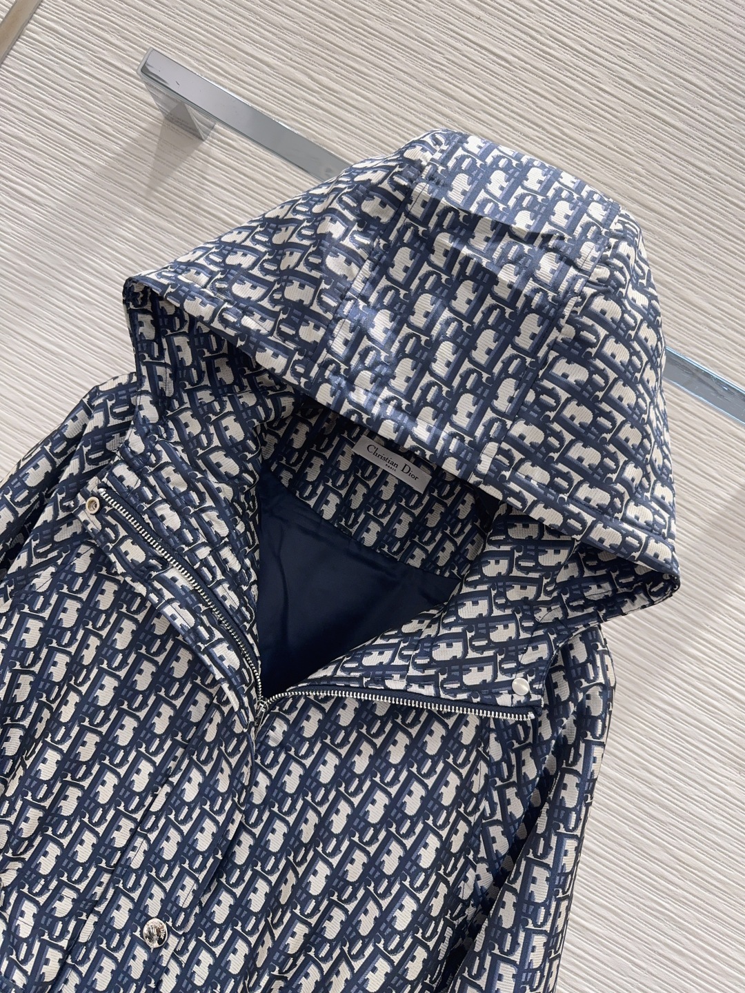 🛍️ Christian Dio* 👑2025FW新款夹棉外套 提花面料 经典又有型 各种都能完美驾驭～