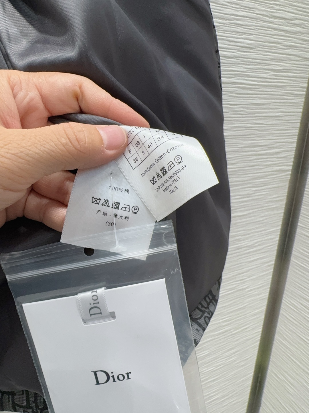 🛍️ Christian Dio* 👑2025FW新款夹棉外套 提花面料 经典又有型 各种都能完美驾驭～