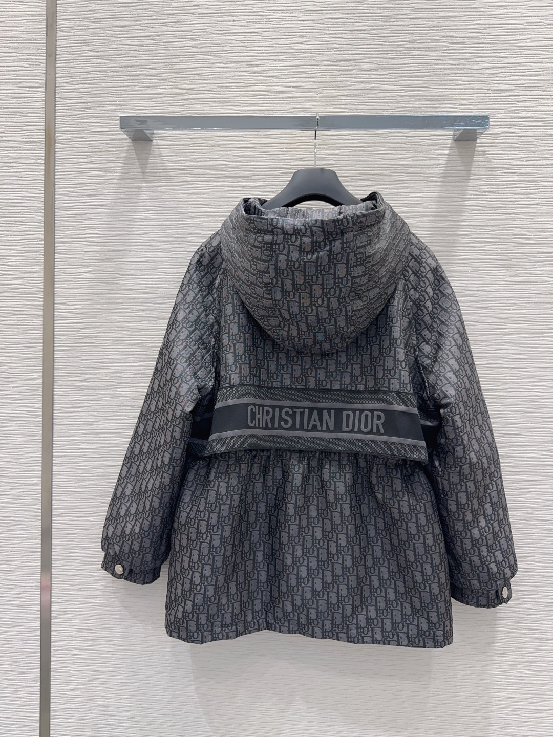 🛍️ Christian Dio* 👑2025FW新款夹棉外套 提花面料 经典又有型 各种都能完美驾驭～