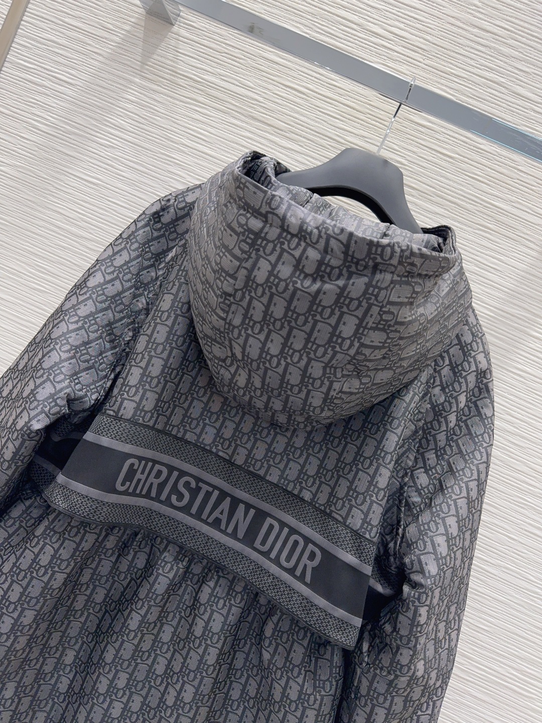 🛍️ Christian Dio* 👑2025FW新款夹棉外套 提花面料 经典又有型 各种都能完美驾驭～