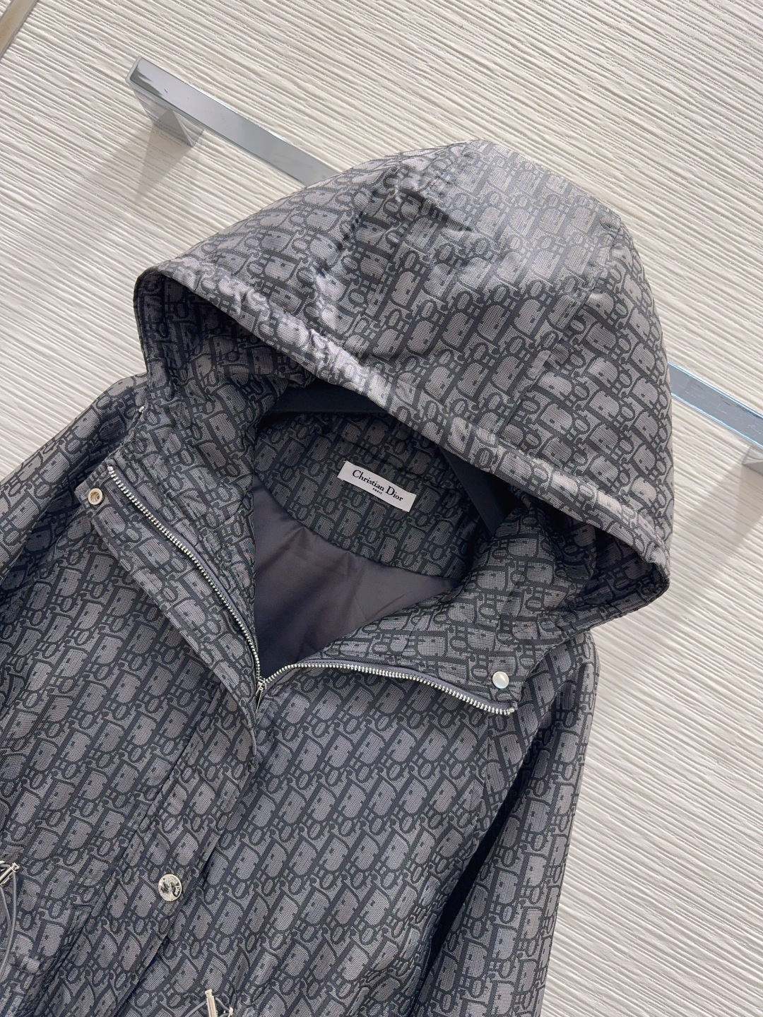 🛍️ Christian Dio* 👑2025FW新款夹棉外套 提花面料 经典又有型 各种都能完美驾驭～