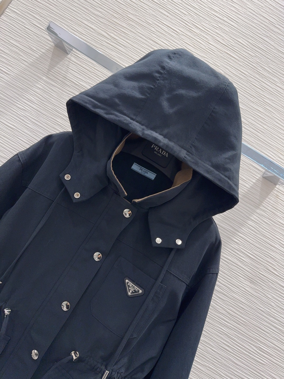 🛍️Prad*👑2025FW新款风衣外套 舒适百搭 贸易公司订单货!原单渠道货 好搭配 不可多得的一款!