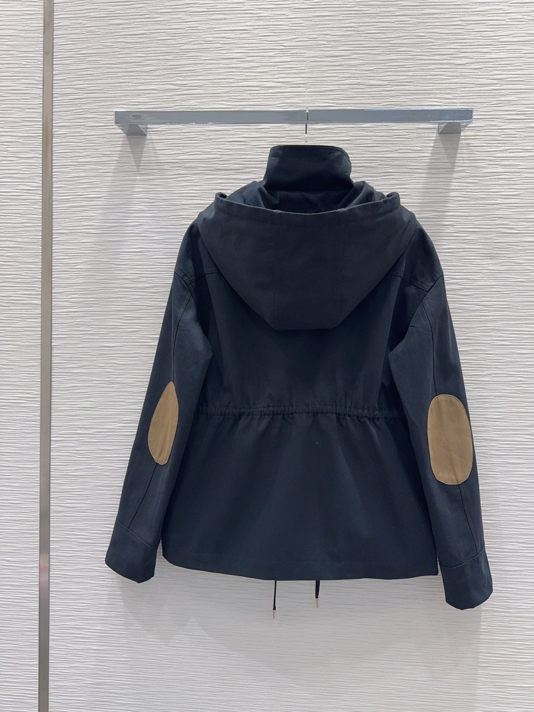 🛍️Prad*👑2025FW新款风衣外套 舒适百搭 贸易公司订单货!原单渠道货 好搭配 不可多得的一款!