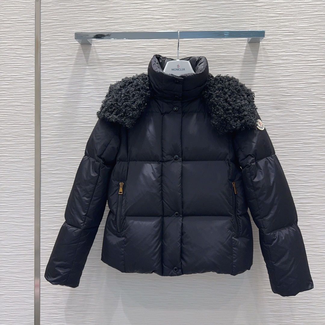 🛍️Moncle*👑2025FW新款羽绒外套 整体保暖效果拉满，独特设计款羽绒服 休闲时尚，经典logo