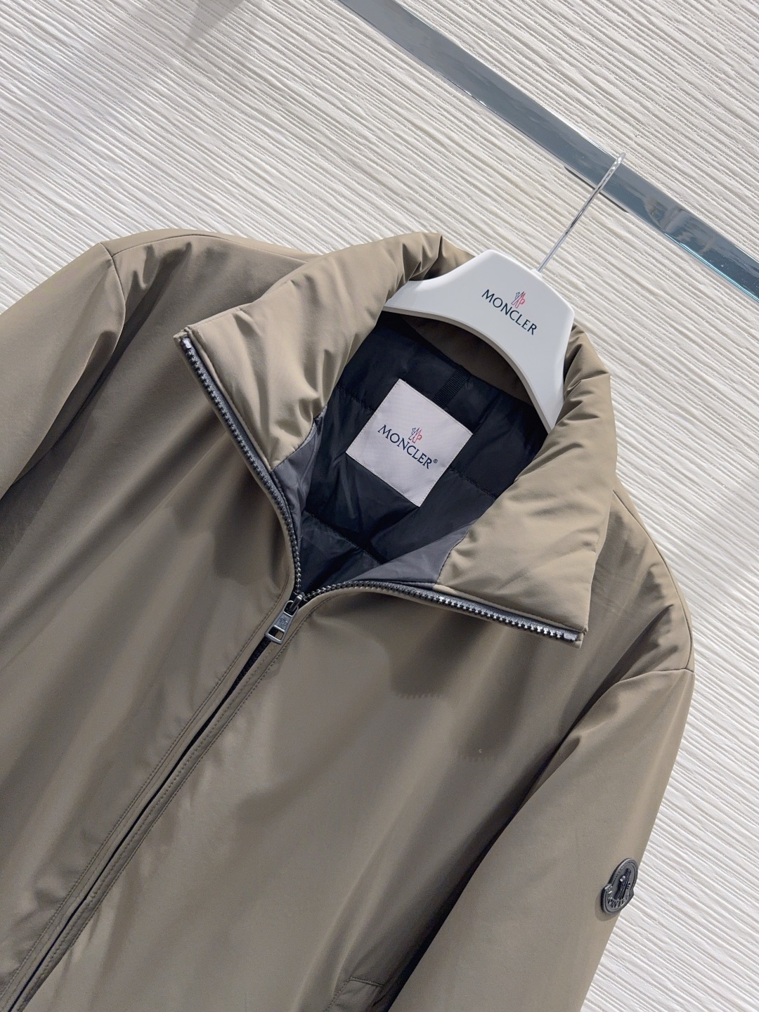 🛍️Moncle*👑2025FW新款风衣羽绒外套 男女同款 整体保暖效果拉满,独特设计款羽绒服 休闲时尚