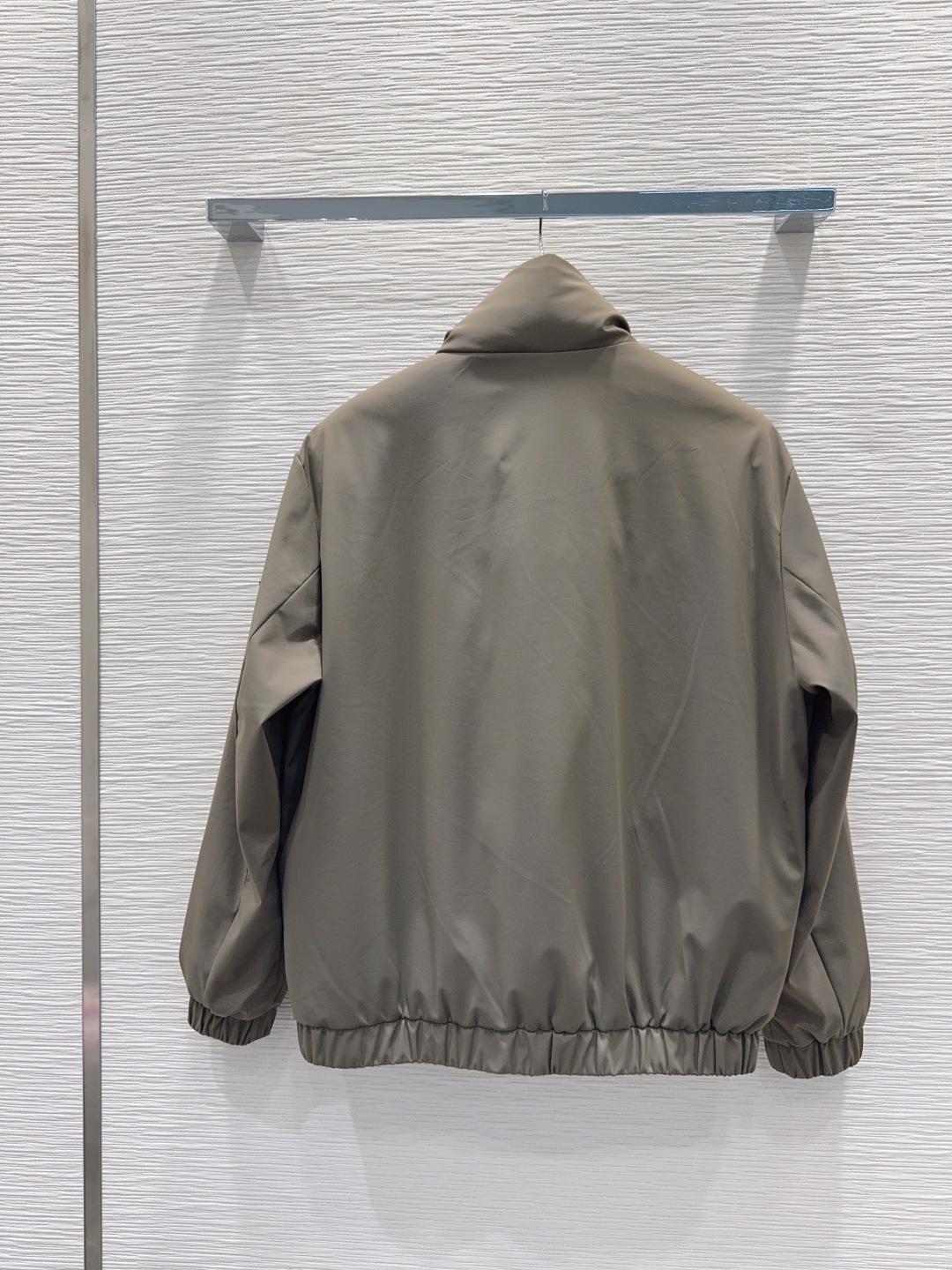 🛍️Moncle*👑2025FW新款风衣羽绒外套 男女同款 整体保暖效果拉满,独特设计款羽绒服 休闲时尚