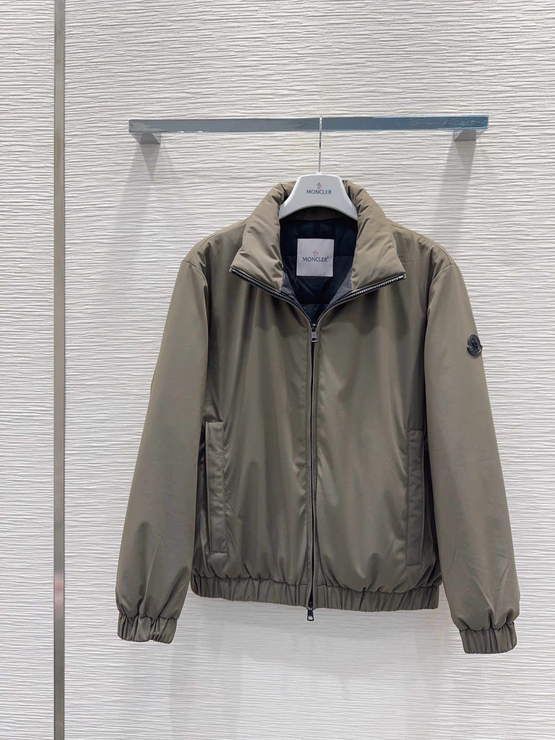 🛍️Moncle*👑2025FW新款风衣羽绒外套 男女同款 整体保暖效果拉满,独特设计款羽绒服 休闲时尚