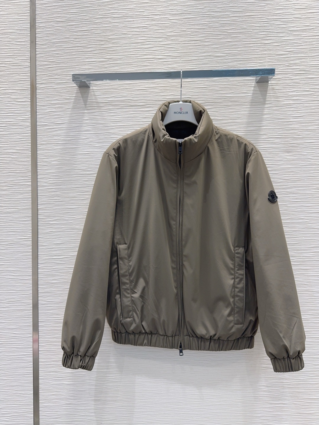 🛍️Moncle*👑2025FW新款风衣羽绒外套 男女同款 整体保暖效果拉满，独特设计款羽绒服 休闲时尚