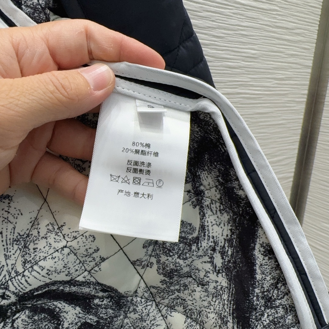 🛍️ Christian Dio* 👑2025FW新款棉服 整体保暖，效果拉满，休闲时尚，经典logo完