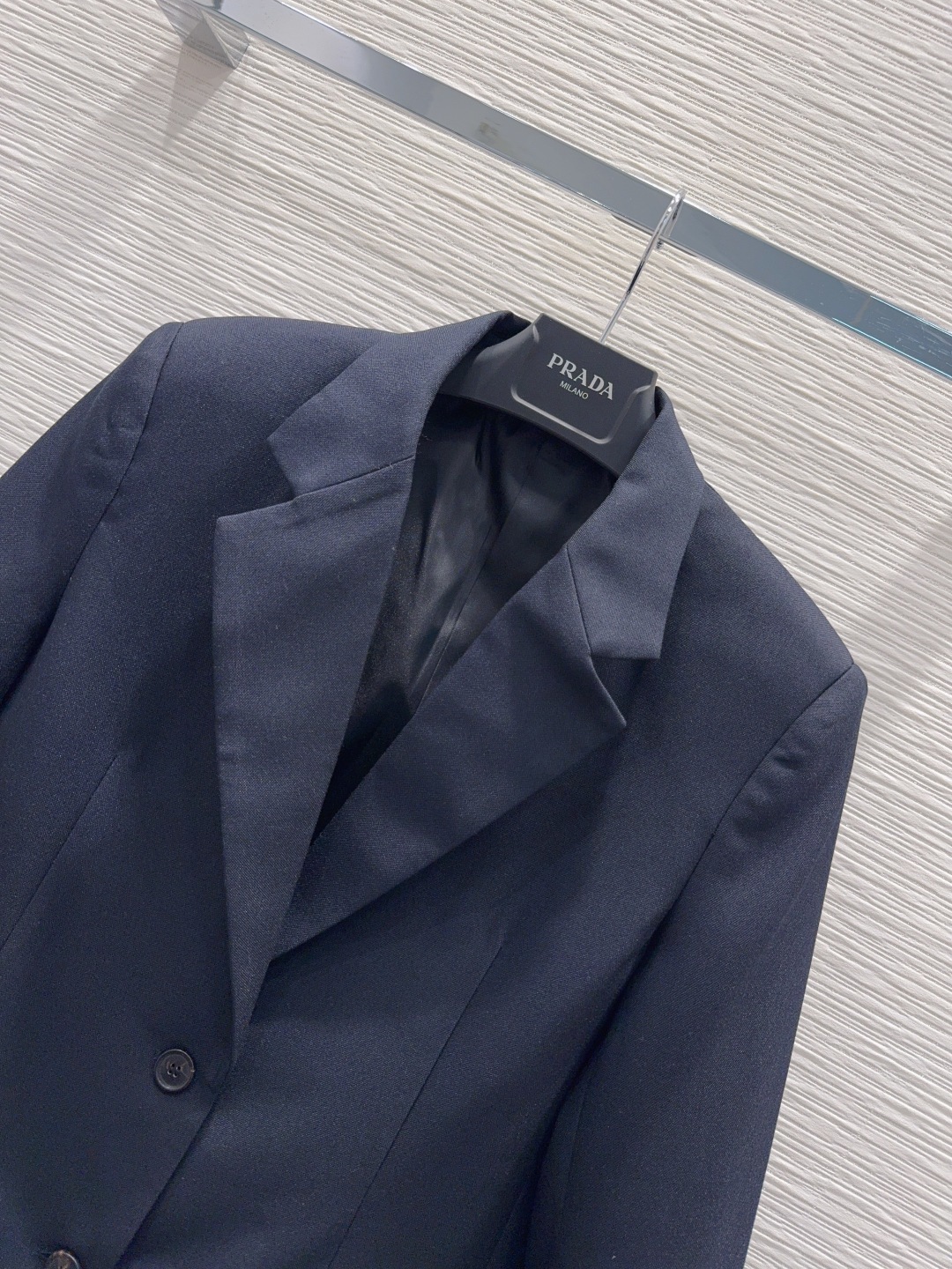 🛍️Prad*👑2025FW新款西装外套 30%羊毛 非常高级的进口质地 仔细看细节 颜色超正👍上身非常