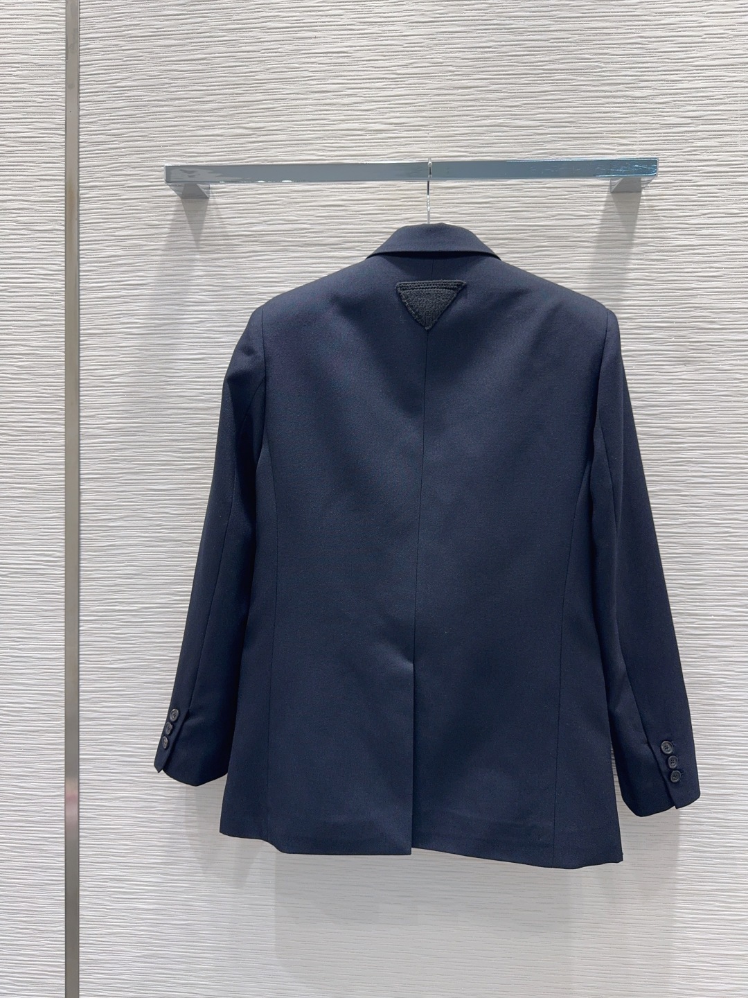 🛍️Prad*👑2025FW新款西装外套 30%羊毛 非常高级的进口质地 仔细看细节 颜色超正👍上身非常