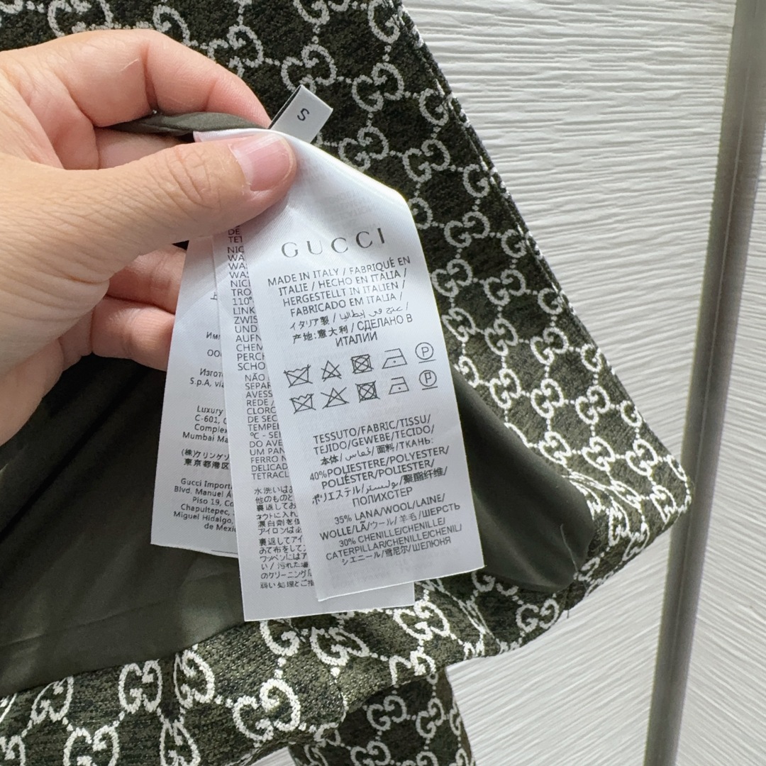 🛍️Gucc*👑2025FW新款外套 一眼就爱上 非常高级的进口高密度质地 双G毛尼提花面料 仔细看细节