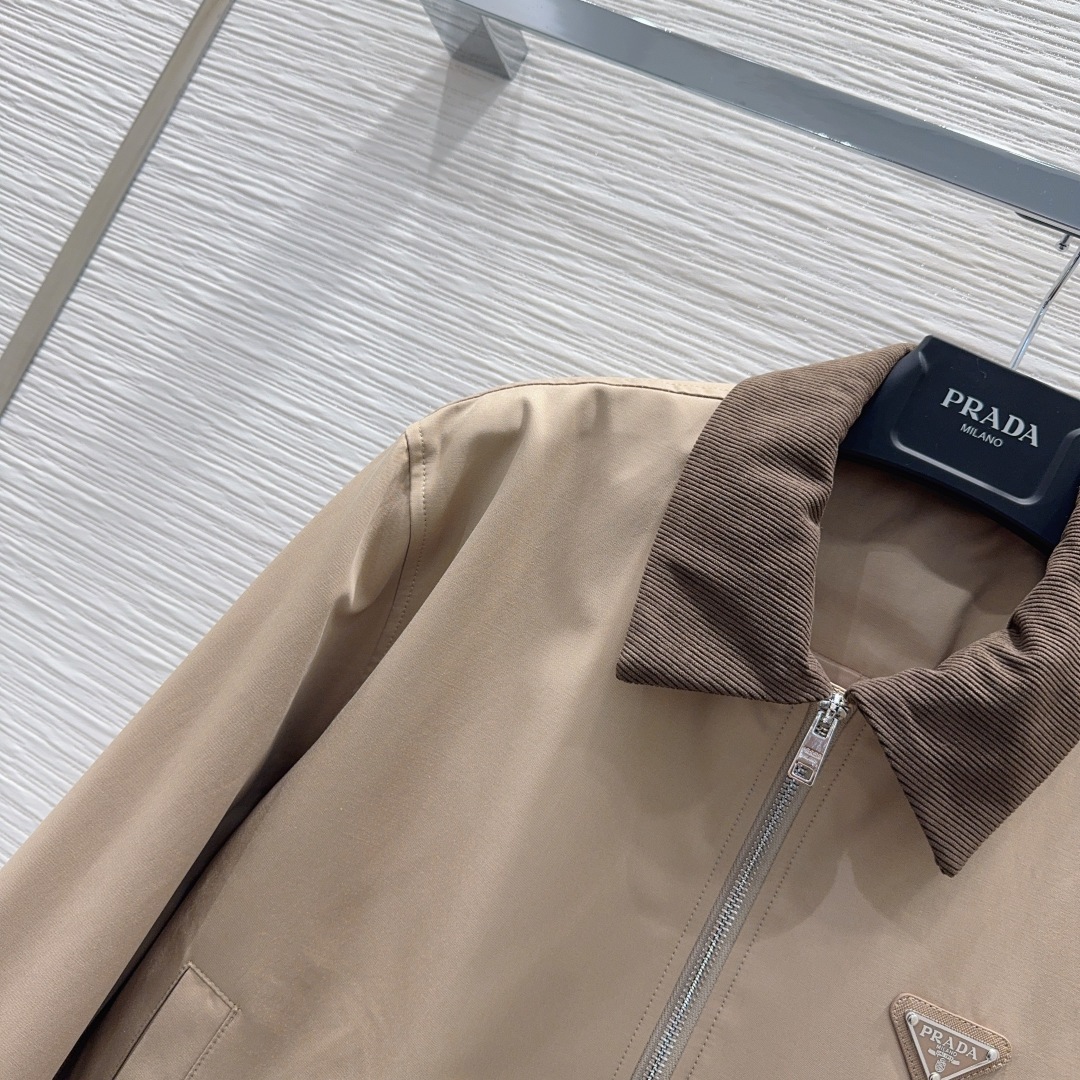 Prada 2025FW New Women's Jacket with Logo, Stylish and Comfortable 4 cmp i1761039437131 6200 0 2
