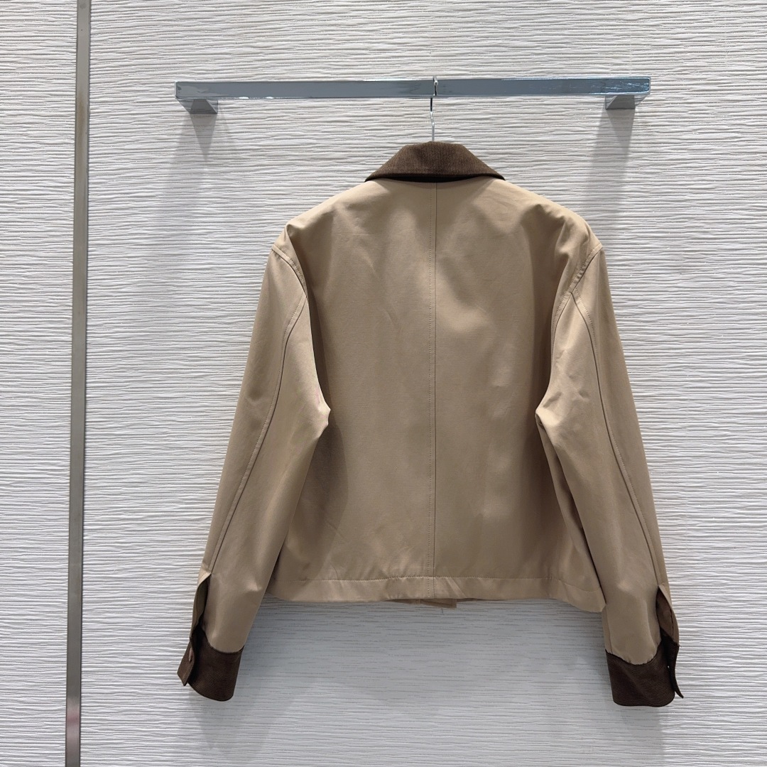 Prada 2025FW New Women's Jacket with Logo, Stylish and Comfortable 10 cmp i1761039439242 4056 0 8
