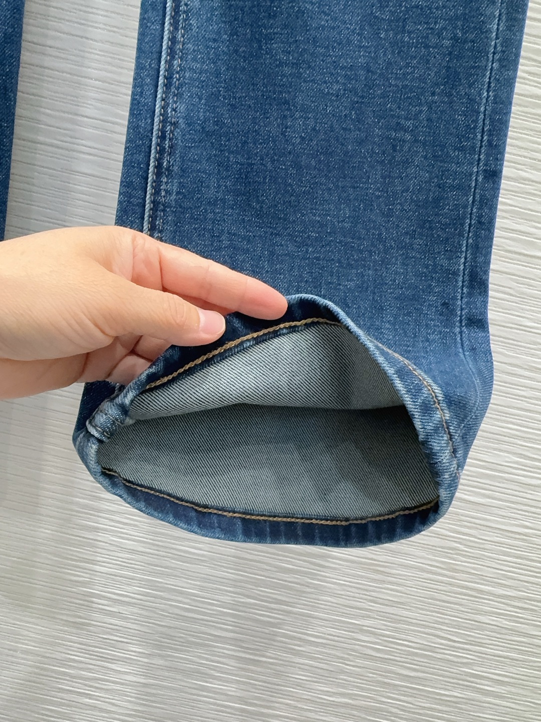 🛍️ Louis Vuitto* 👑2025FW新款牛仔长裤 有弹力 整件立体剪裁 全方位精致做工 明星