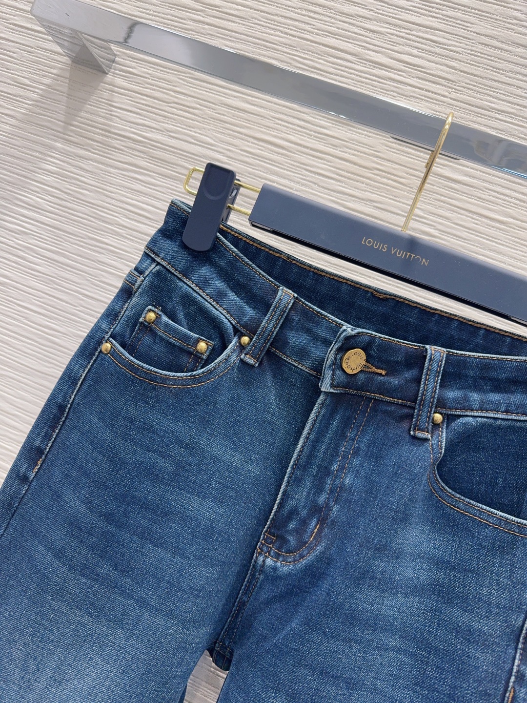 🛍️ Louis Vuitto* 👑2025FW新款牛仔长裤 有弹力 整件立体剪裁 全方位精致做工 明星