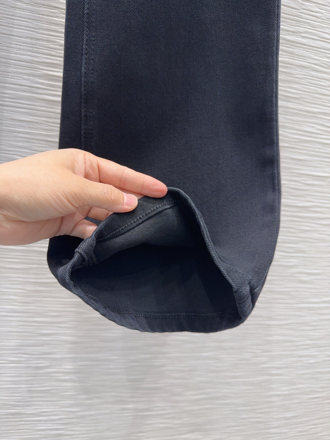 🛍️ Louis Vuitto* 👑2025FW新款牛仔长裤 有弹力 整件立体剪裁 全方位精致做工 明星