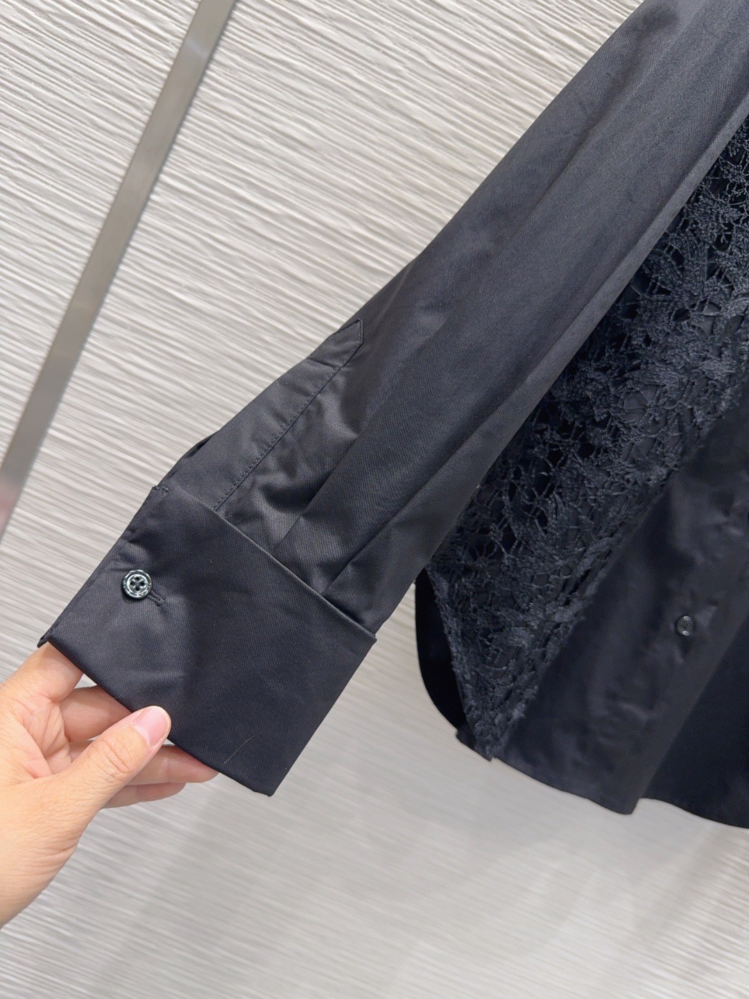 🛍️ Christian Dio* 👑2025FW新款蕾丝衬衣 低调奢华立体剪裁 精简线条感设计 高贵典