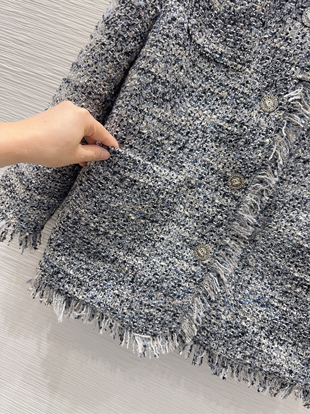 🛍️Chane* 👑👑2025FW新款小香风法式 经典造型外套 一眼就爱上了，版型设计能很好的修饰颈部线