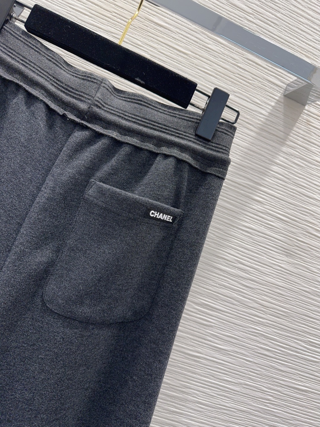 Chanel 2025FW High-Waisted Wide Leg Pants - Chic & Timeless Style 5 cmp i1761485804688 3902 0 6