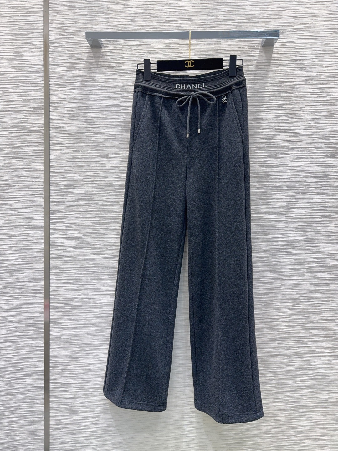 Chanel 2025FW High-Waisted Wide Leg Pants - Chic & Timeless Style 2 cmp i1761485807521 4629 0 0