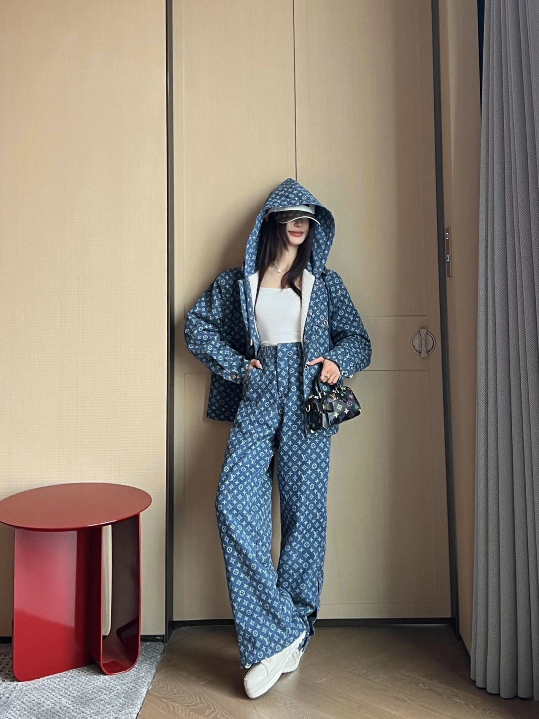 NO:606510,Upper body pictures batched separately,,alexander wang19860909上身图 分开批,,alexander wang,Women's clothing