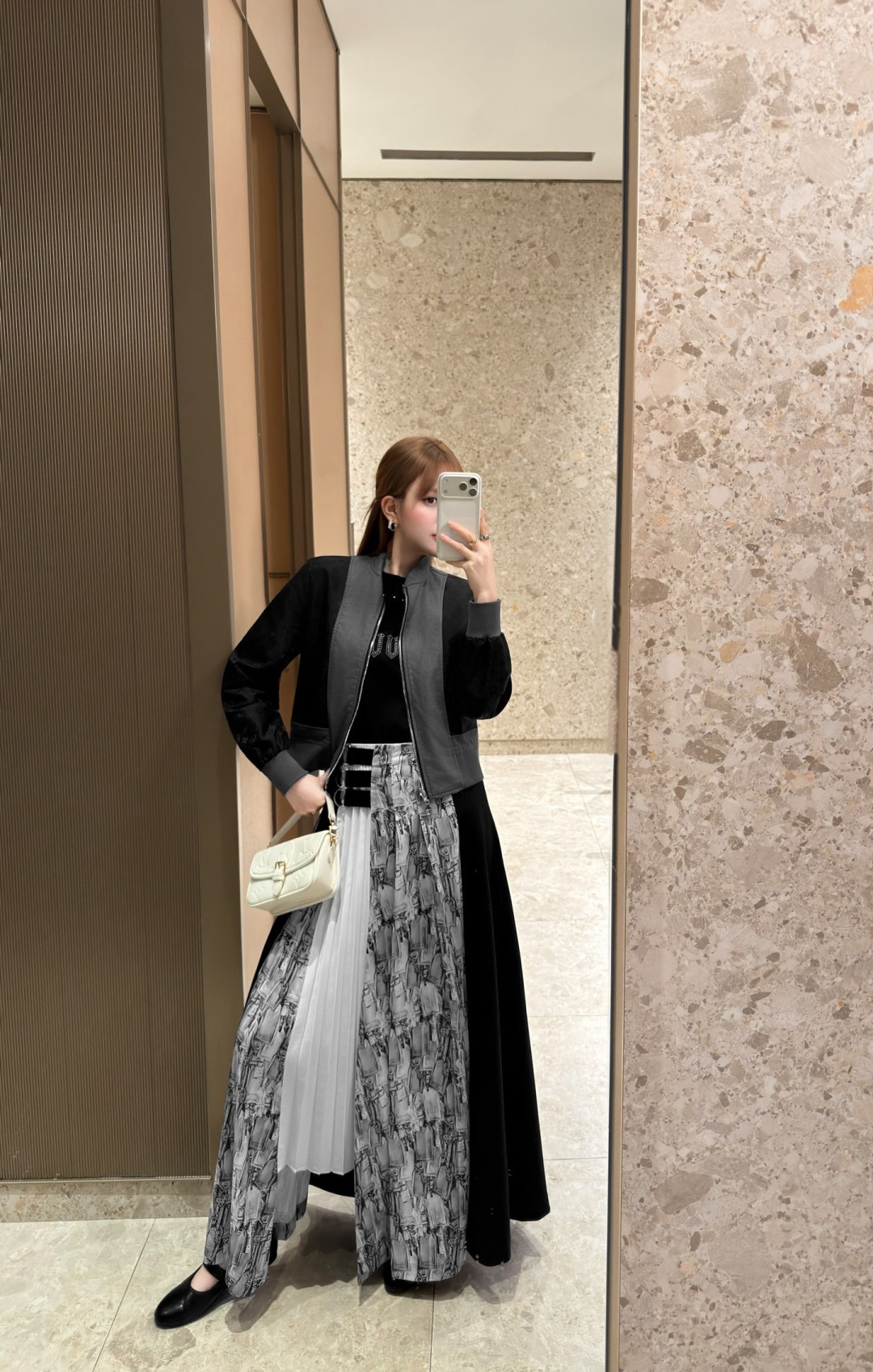 NO:694913,Style No. D10346 Reversible LOUIS*Lvjia LV new style customized letter logo hardware accessories, European and American fashion chain printed zipper fly stand collar jacket jacket!  (M size shoulder width 39, bust 100, sleeve length 59) hair,,louis vuitton,louis vuitton,louis vuitton,louis vuitton,jackets & coats,jackets & coats,19860909款号D10346 两面穿LOUIS*驴家LV新款 定制字母logo五金配件、欧美时尚链条印花拉链门襟立领夹克外套！（M码肩宽39,胸围100,袖长59）发,,louis vuitton,louis vuitton,louis vuitton,louis vuitton,jackets & coats,jackets & coats,,Women's clothing