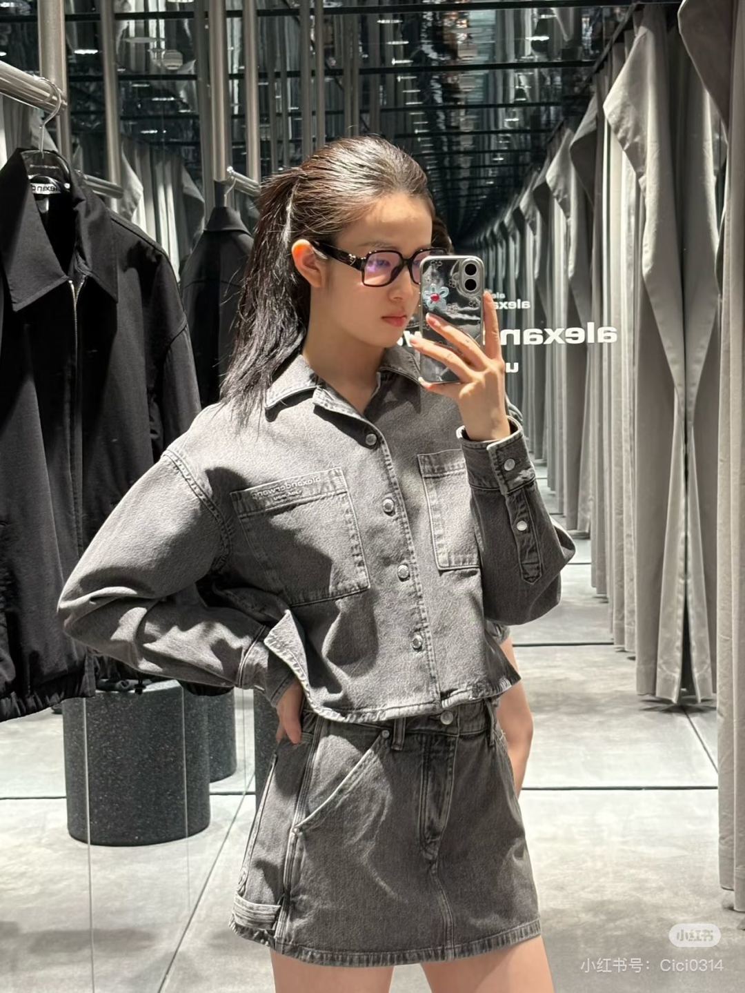 NO:747841,Counter picture 1,,19860909专柜图1,,,Women's clothing