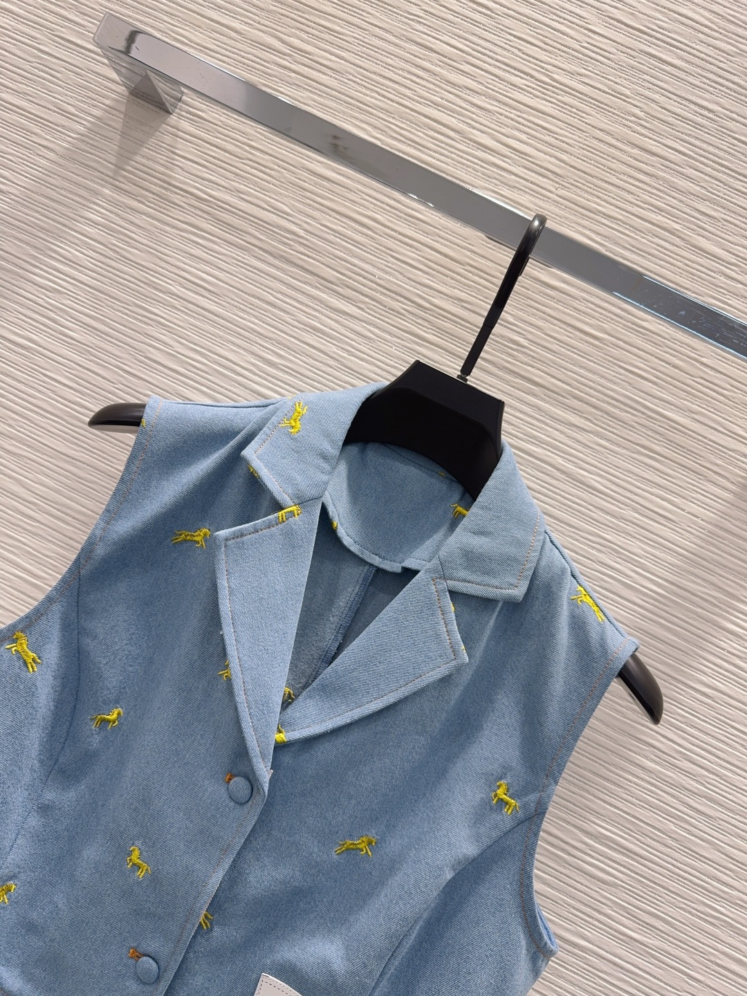 🌼2026SS新款套裙 高定出品 时髦精必入  这穿搭的功能特别强大 随意打造显高显瘦的上身效果，美式高
