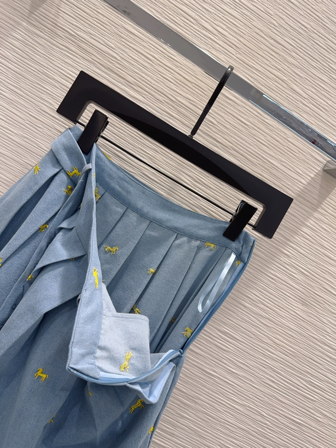 🌼2026SS新款套裙 高定出品 时髦精必入  这穿搭的功能特别强大 随意打造显高显瘦的上身效果，美式高
