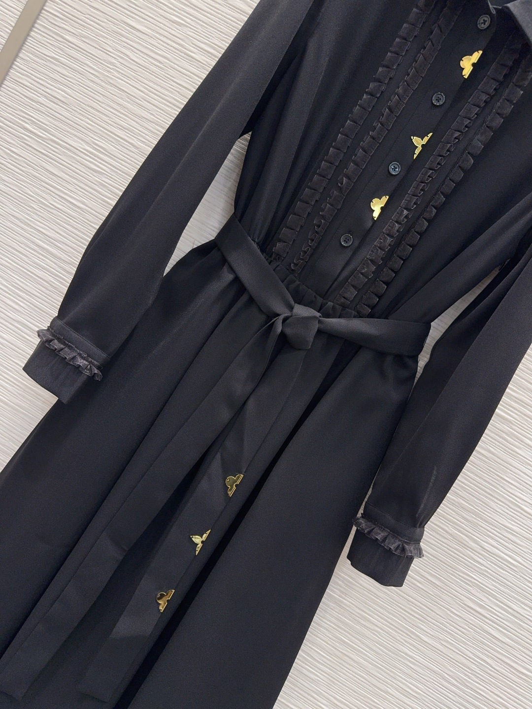 🌼2026SS新款连衣裙 传递摩登意趣 专属标志再添品牌元素 密度很高手感超好 真的费劲心血的一款！！相