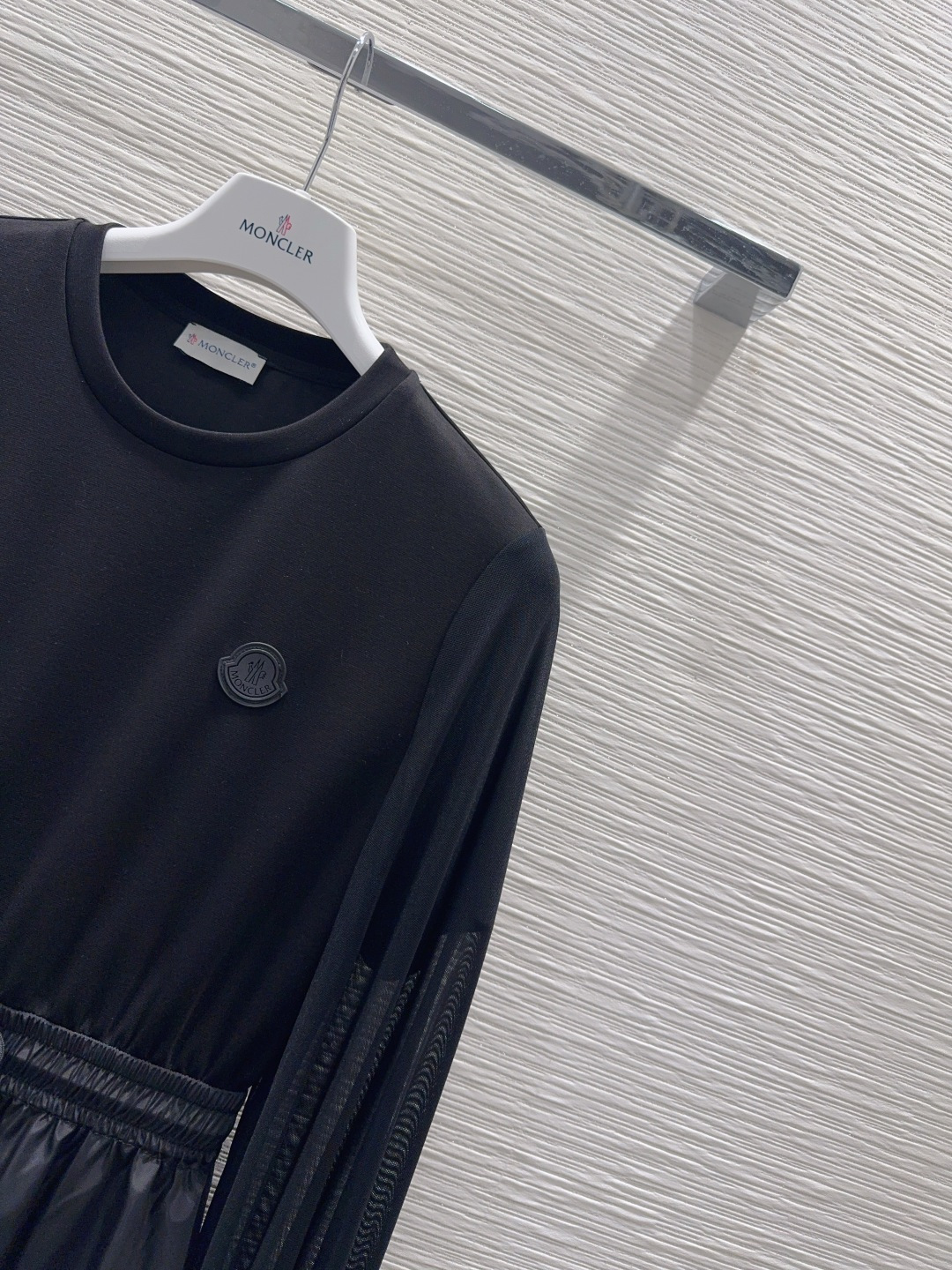 🌼2026SS新款连衣裙 低调奢华立体剪裁 精简线条感设计 高贵典雅又尽显温柔知性的气质 进口特殊材质 