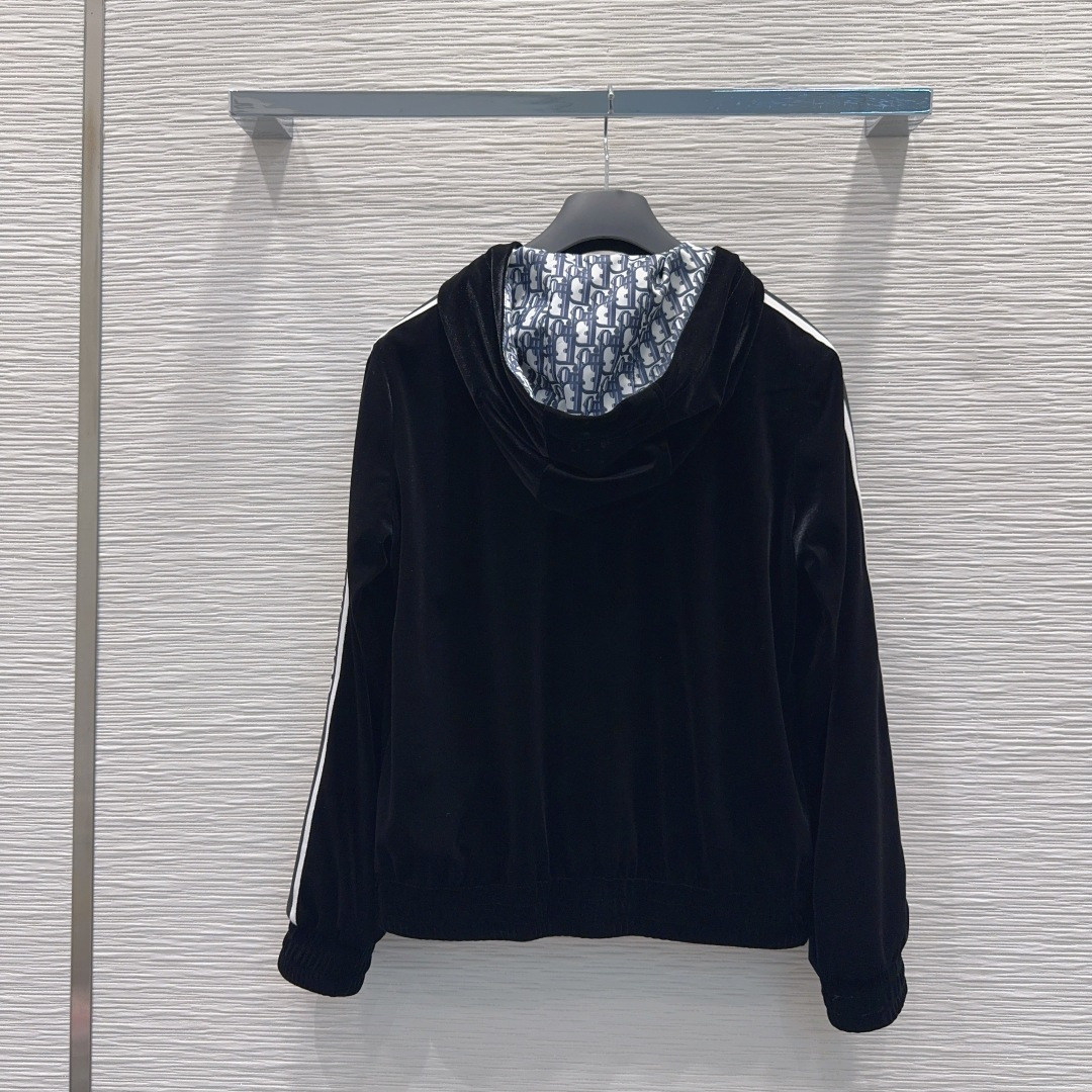 🌼2026SS新款丝绒套装 人人都能驾驭 高密度时髦休闲风 Vintage帅气 中古风 贴合舒适与时髦的