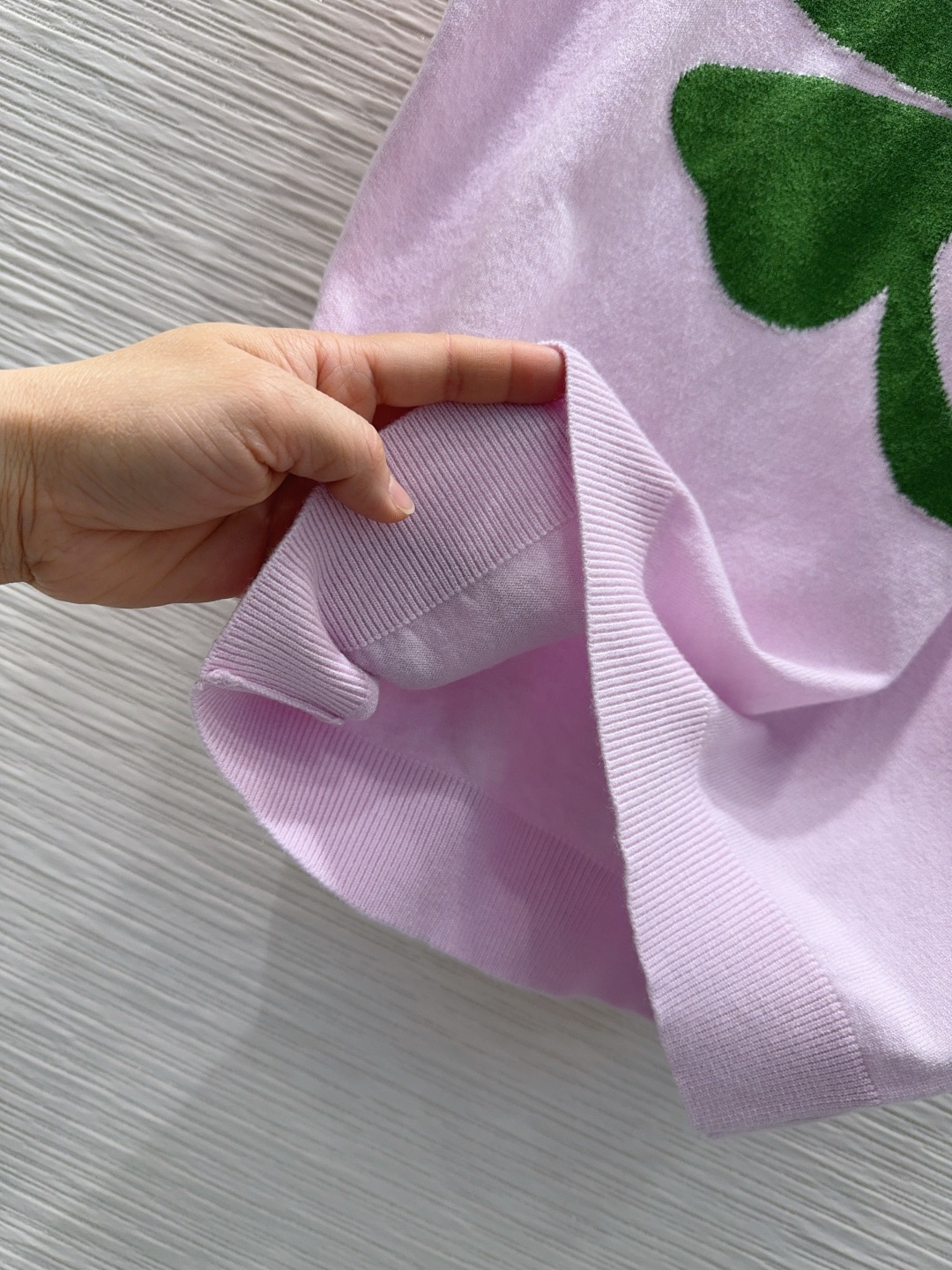 🌼2026SS新品 经典毛衣 100%羊毛 质感细腻软糯。经典减龄单品！版型不挑人上身巨显瘦！白富美必收