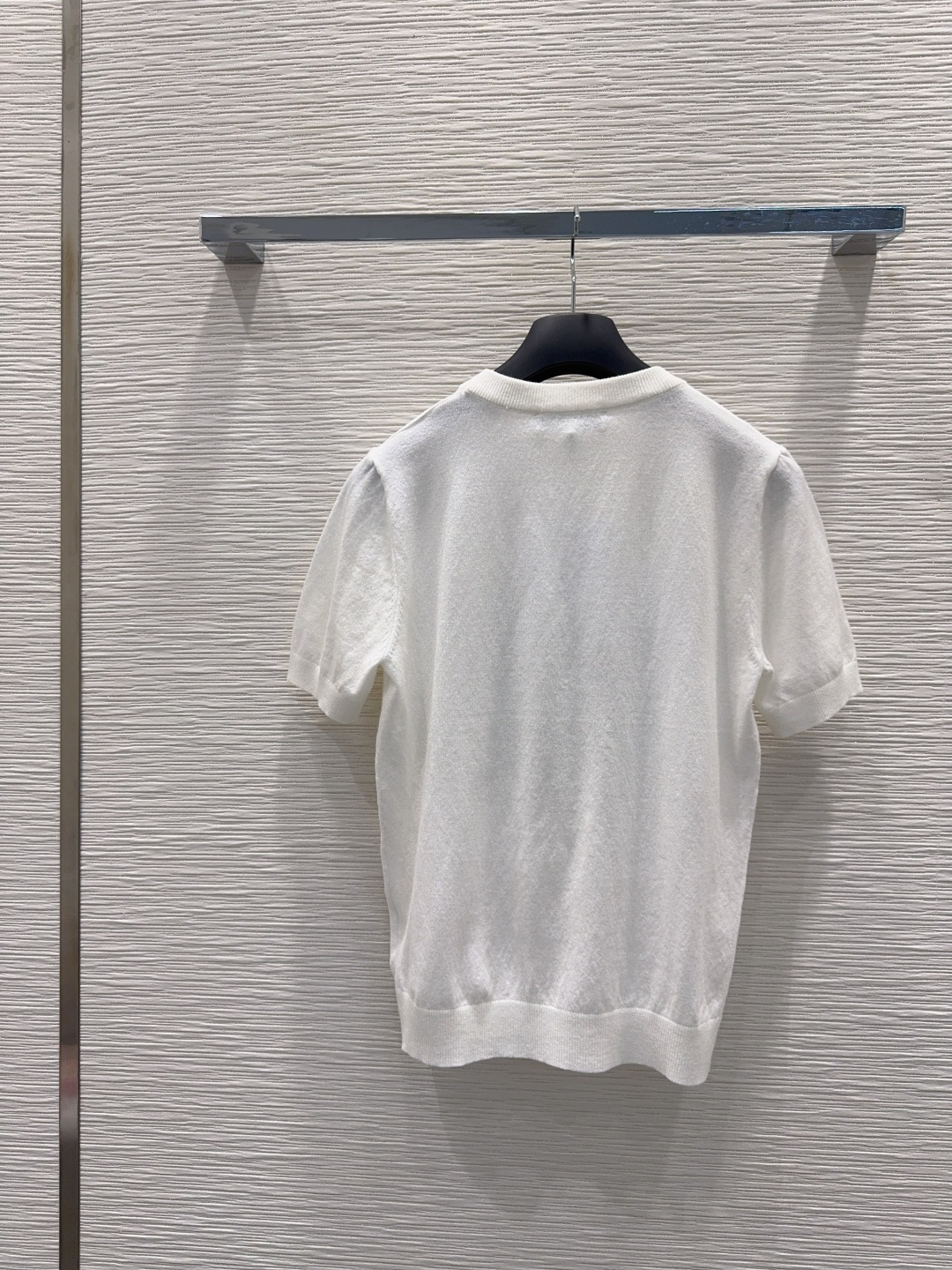 🌼2026SS新品 经典毛衣 100%羊毛 质感细腻软糯。经典减龄单品！版型不挑人上身巨显瘦！白富美必收