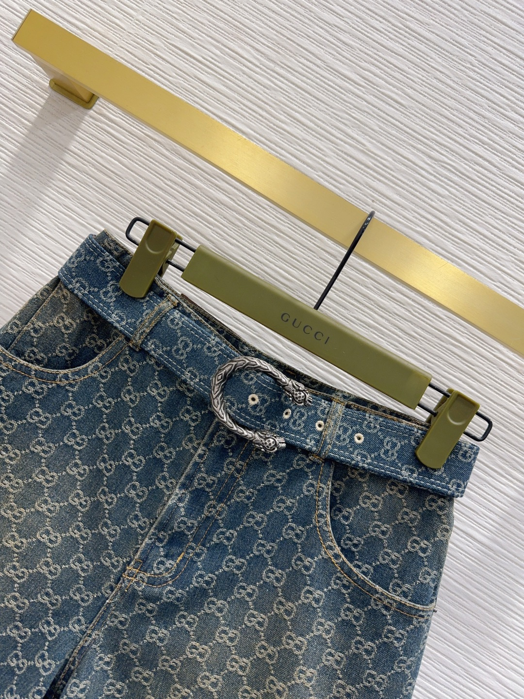 🌼2026SS新款短裤 高版系列出品~超时髦新款丹宁牛仔 个性色调上身又酷又飒爽 纹理细腻，棉感自然，既