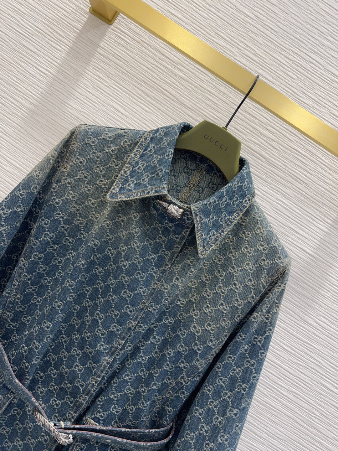 🌼2026SS新款外套 高版系列出品~超时髦新款丹宁牛仔 个性色调上身又酷又飒爽 纹理细腻，棉感自然，既