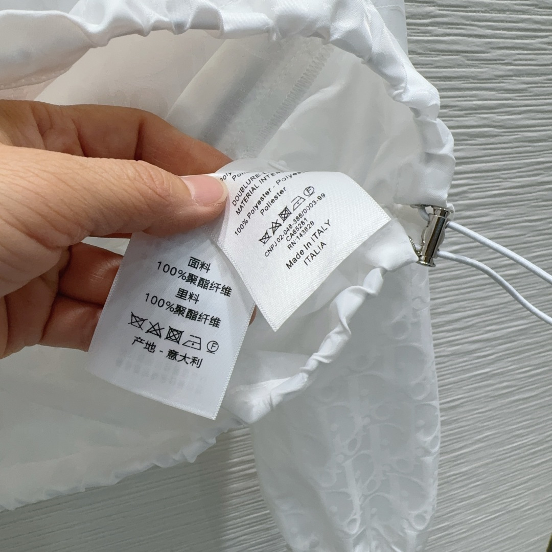 🌼2026SS新款套装 提花面料 可A可乖的风格，满满小细节太加分了。做工精致 减龄时尚 好HOLD住造