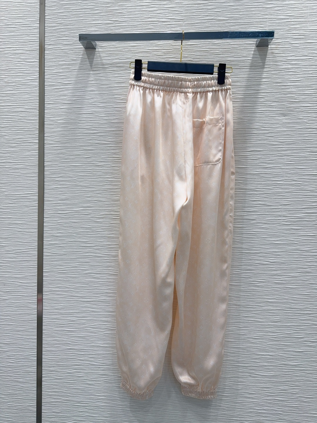 🌼2026SS新款套装 丝滑面料 复古时髦 低调气质又奢华高级！版型百搭不挑人，定制科技面料 做工品质看