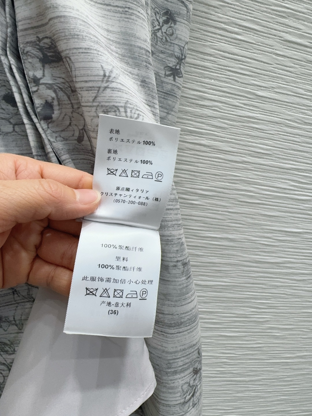 🌼2026SS新款连衣裙 飘逸灵动 简约中流露出高奢 整件衣服做工更是非常精细！ 版型简单一目了然，美伦