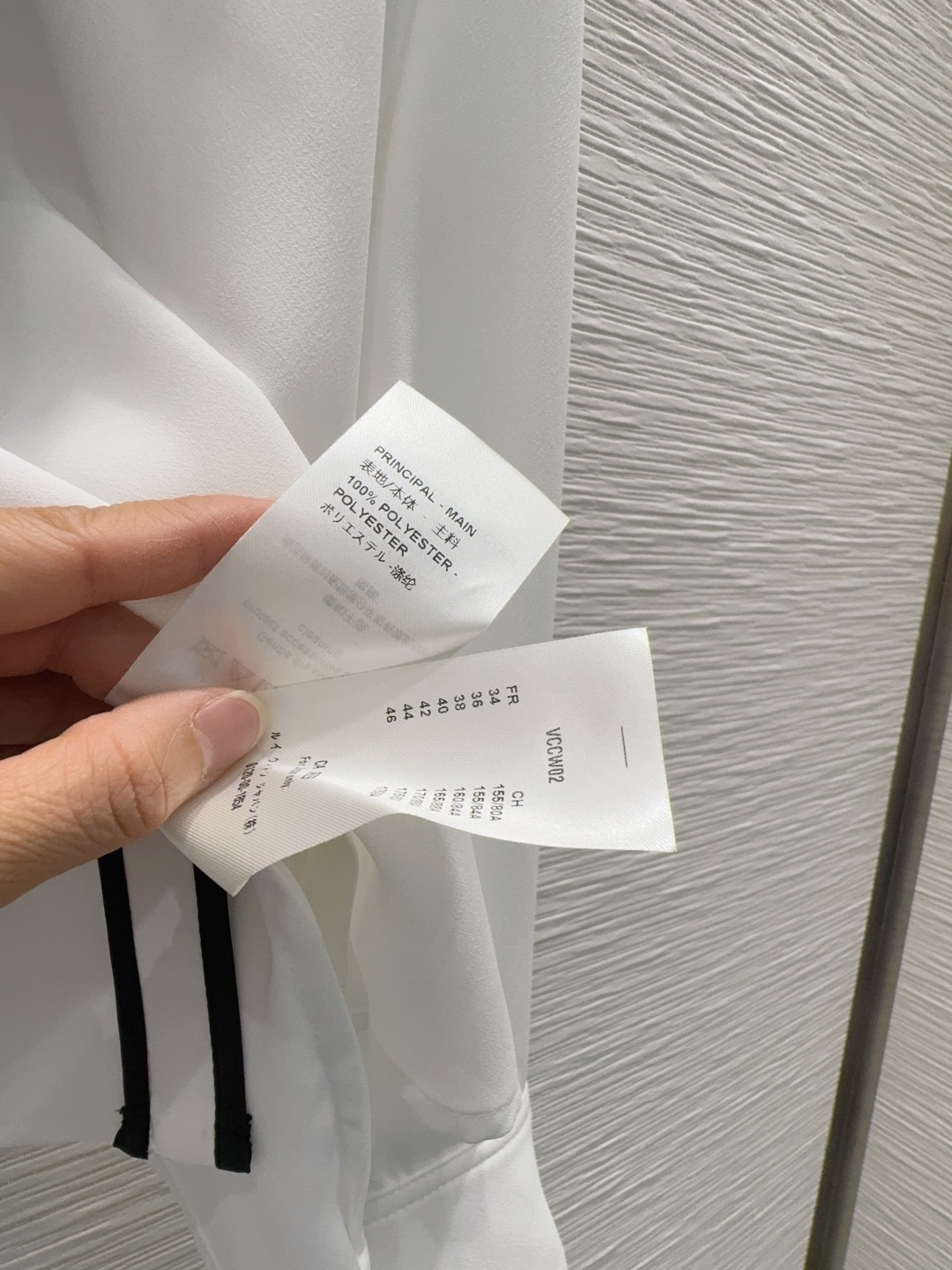 🌼2026SS新款衬衣 复古时髦 低调气质又奢华高级！版型百搭不挑人，定制科技面料 做工品质看细节。白富